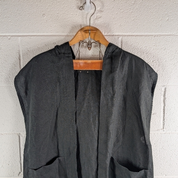 In The Middle Vest Jacket Mens OS Black Linen Open Front Ibiza Hoodie Lagenlook - Picture 2 of 6